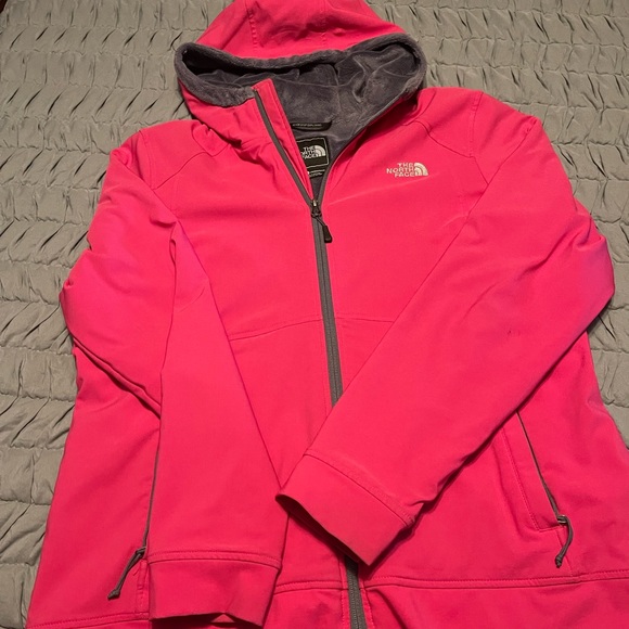 The North Face Jackets & Blazers - Pink XL Ladies Northface Jacket.